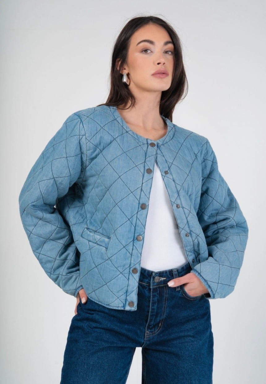 Collarless, Quilted Denim jacket with buttons in pure cotton.