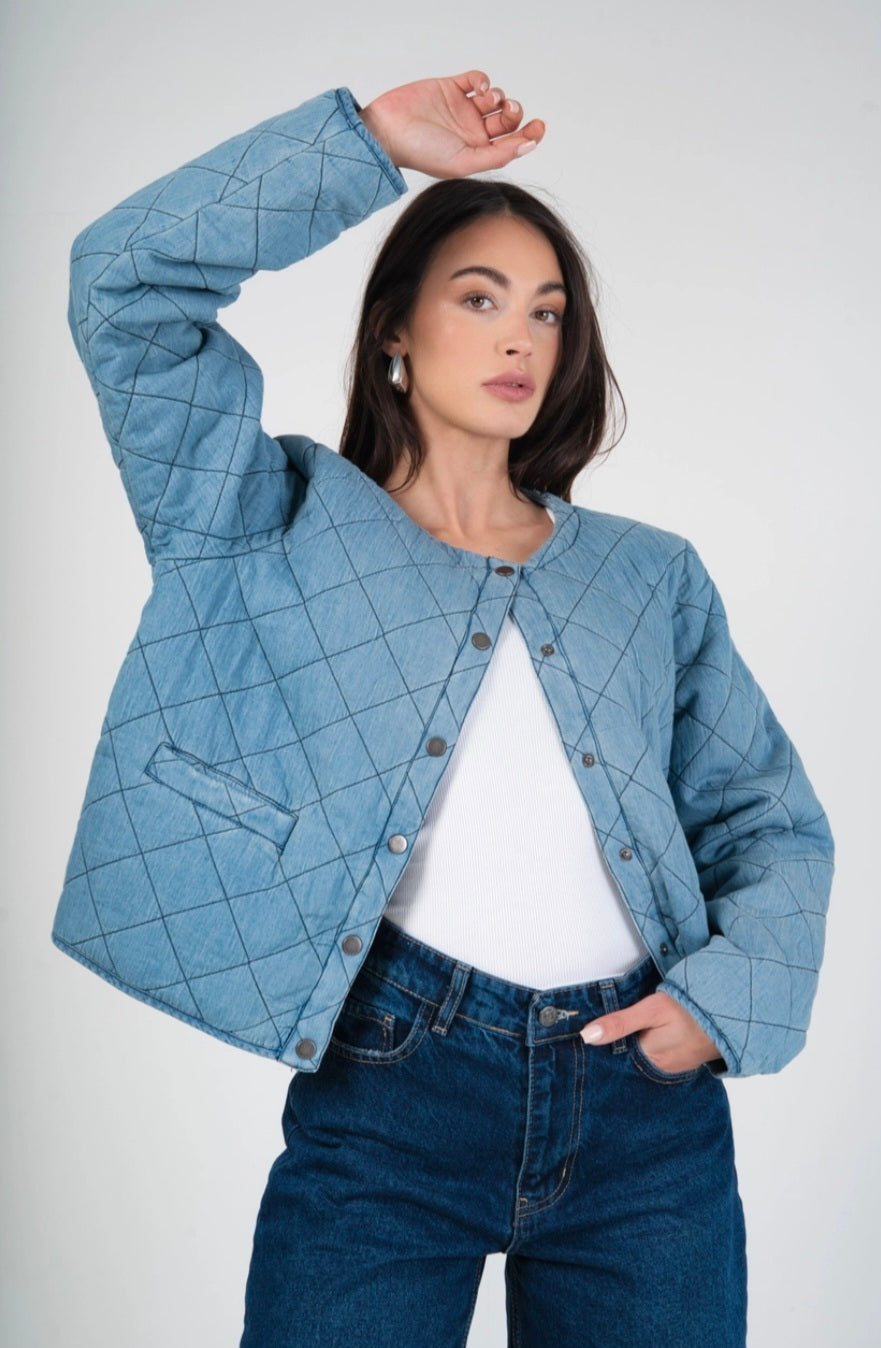Collarless, Quilted Denim jacket with buttons in pure cotton.
