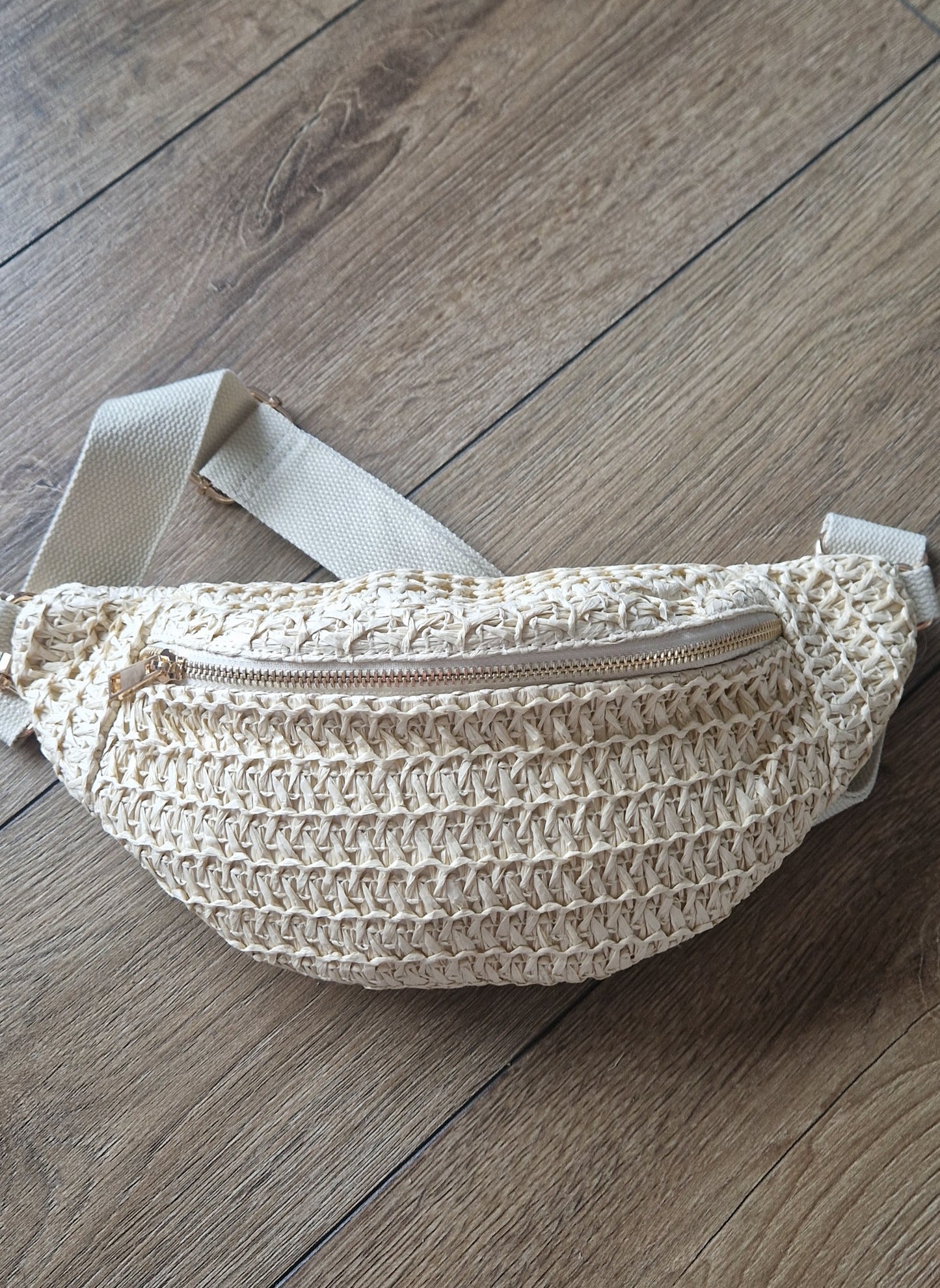 Raffia belt bag