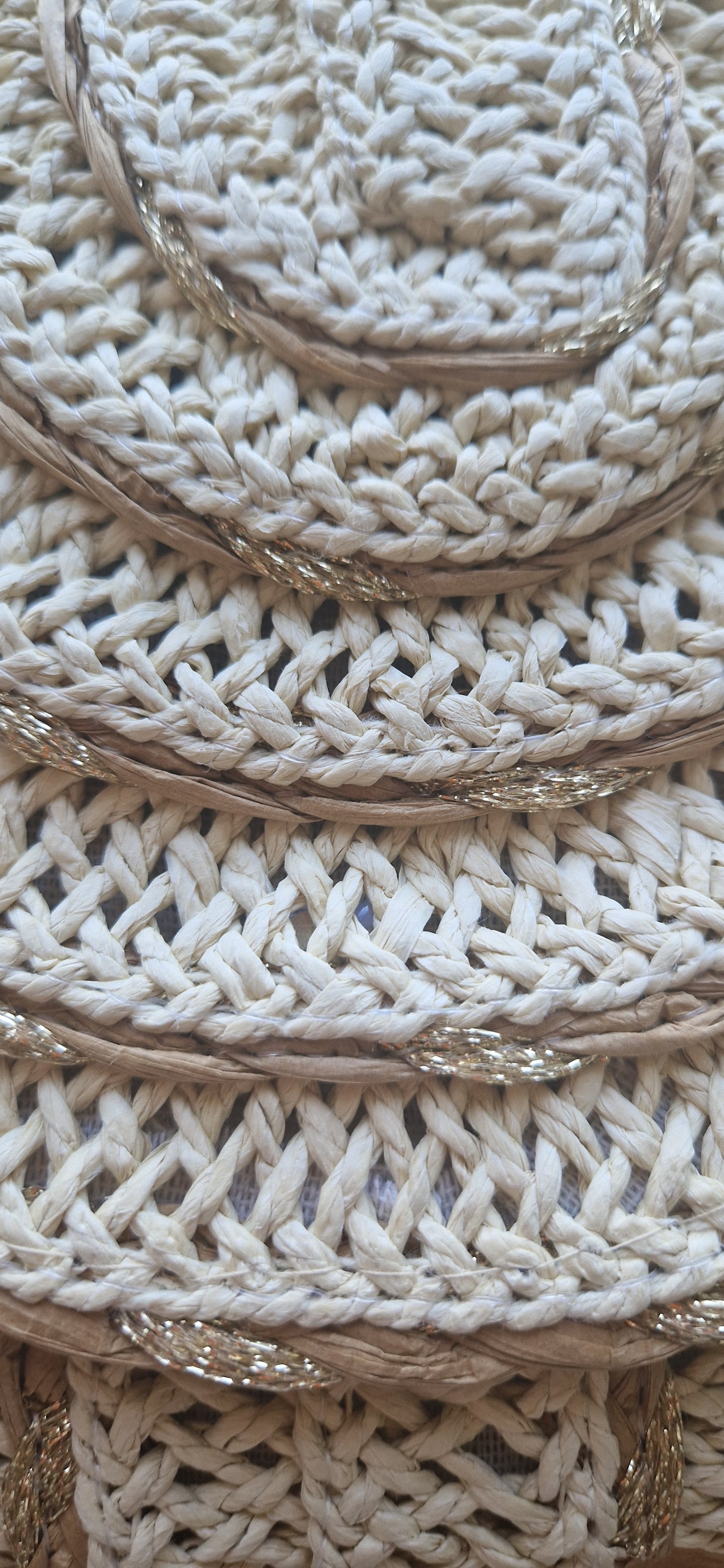 Elegant, braided Raffia Clutch/Crossbody bag