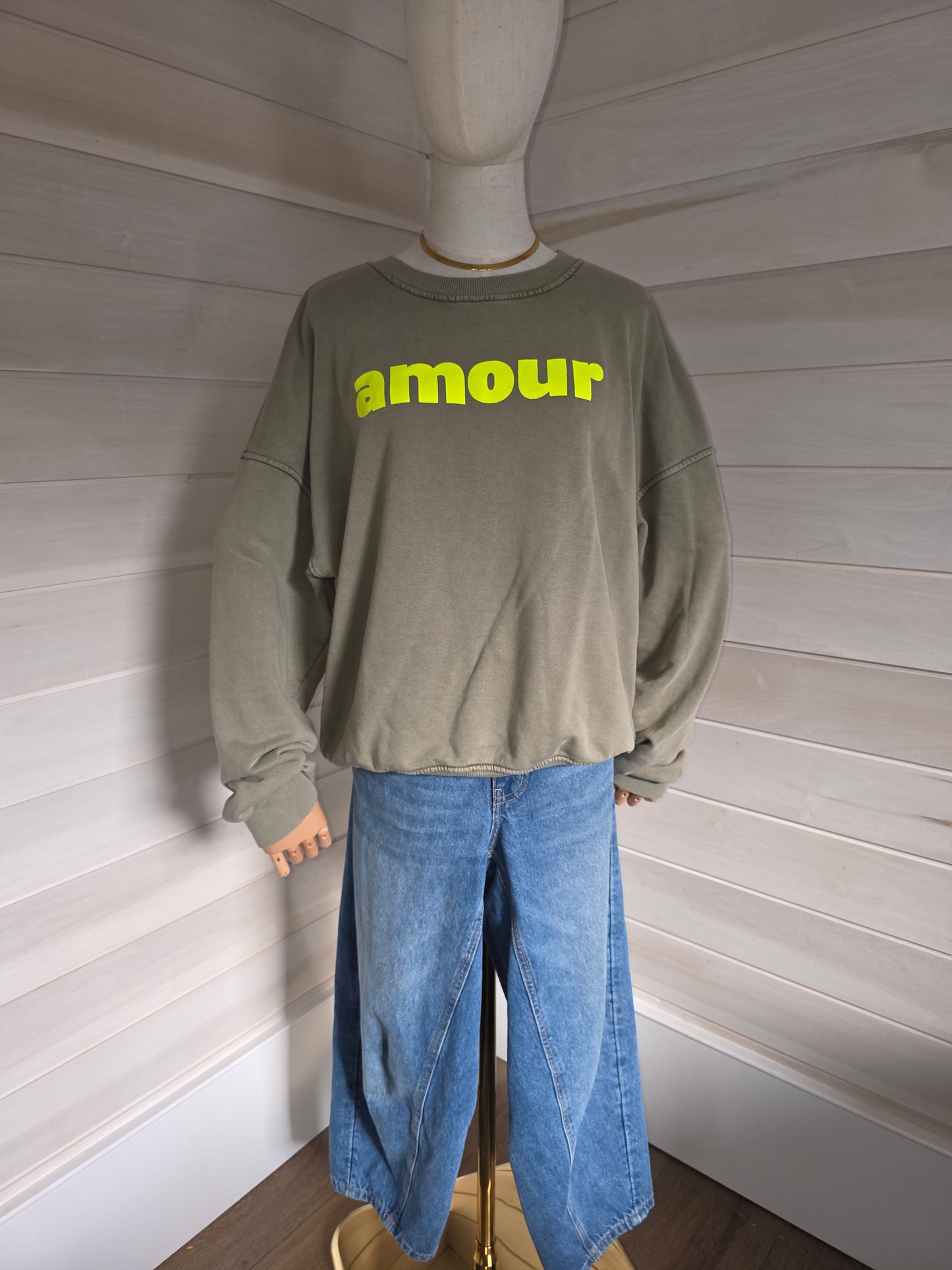Amour Sweatshirt in Khaki and Neon Yellow