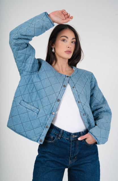 Collarless, Quilted Denim jacket with buttons in pure cotton.