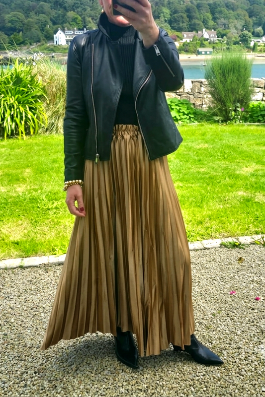 Metallic Gold Pleated Long Skirt