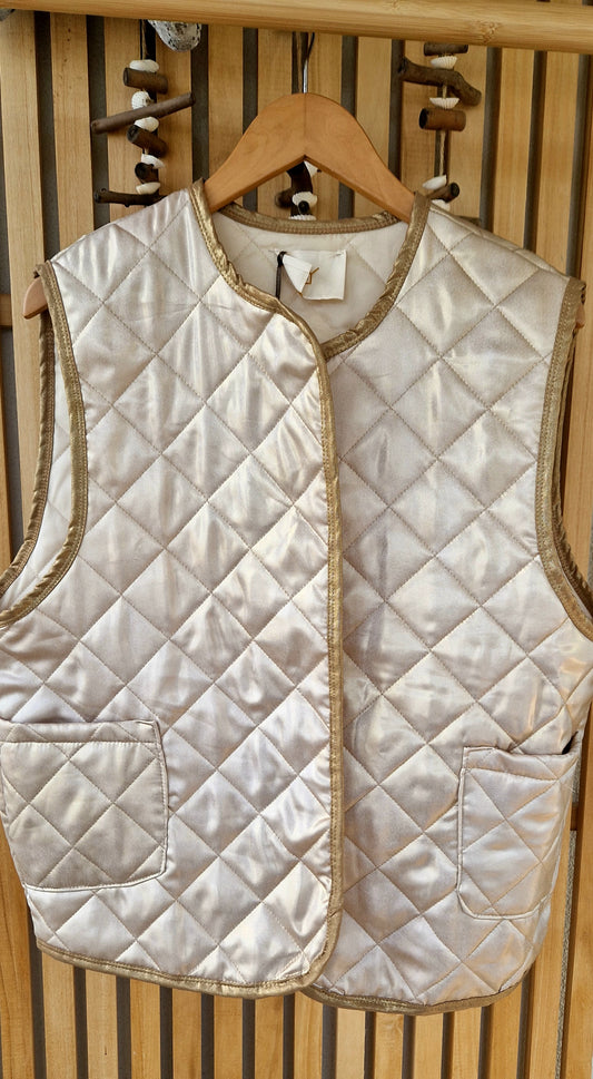 Ladies Shimmer Effect Gilet. One size. Made in Italy. Platinum/Gold