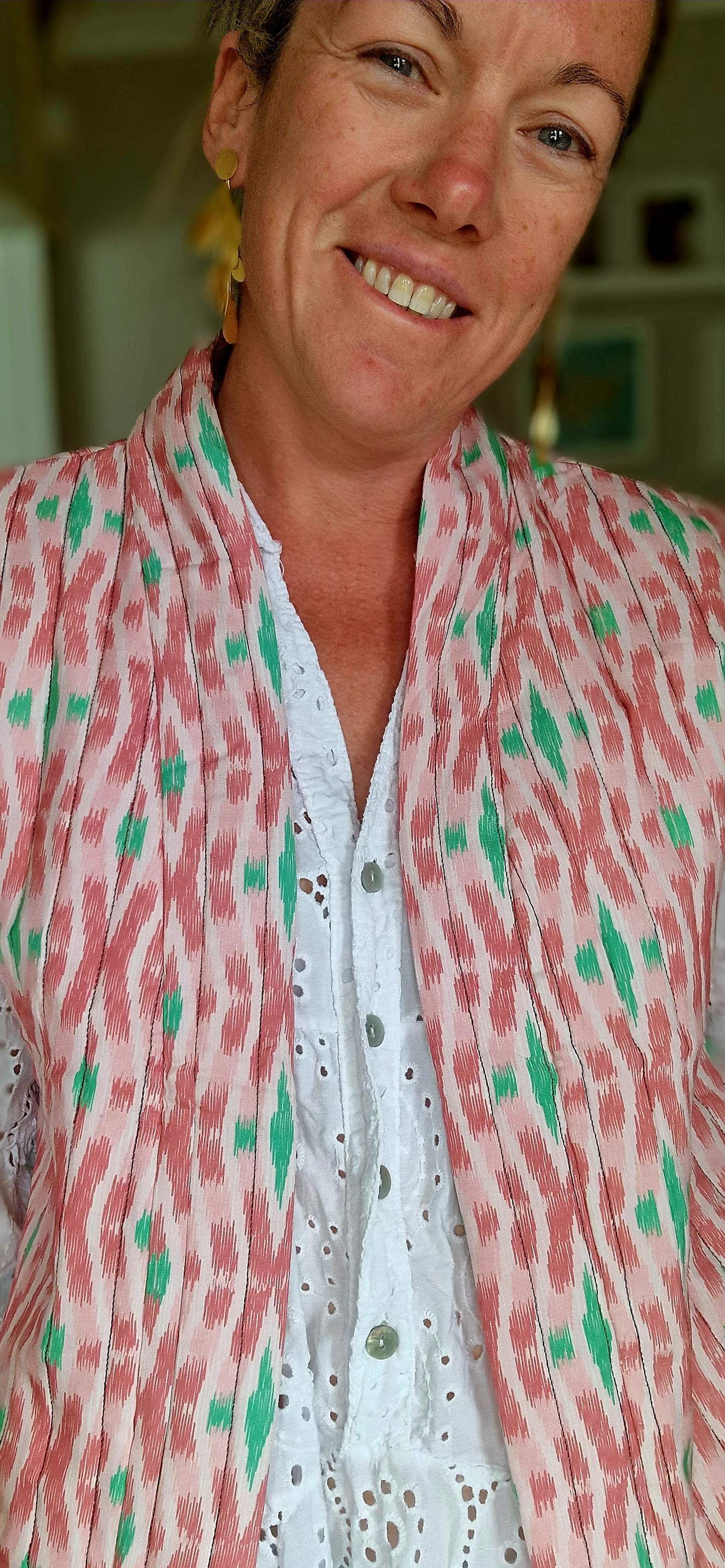 Light quilted gilet with pockets