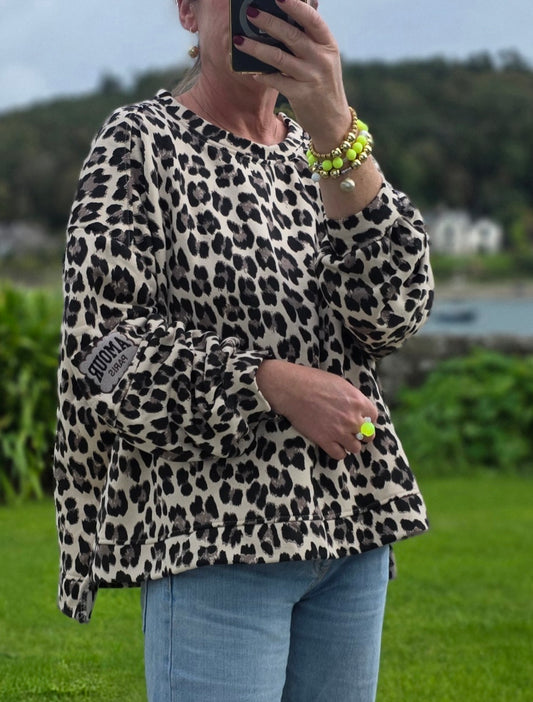 Leopard Print 'Amour Paris' Crewneck Sweatshirt
