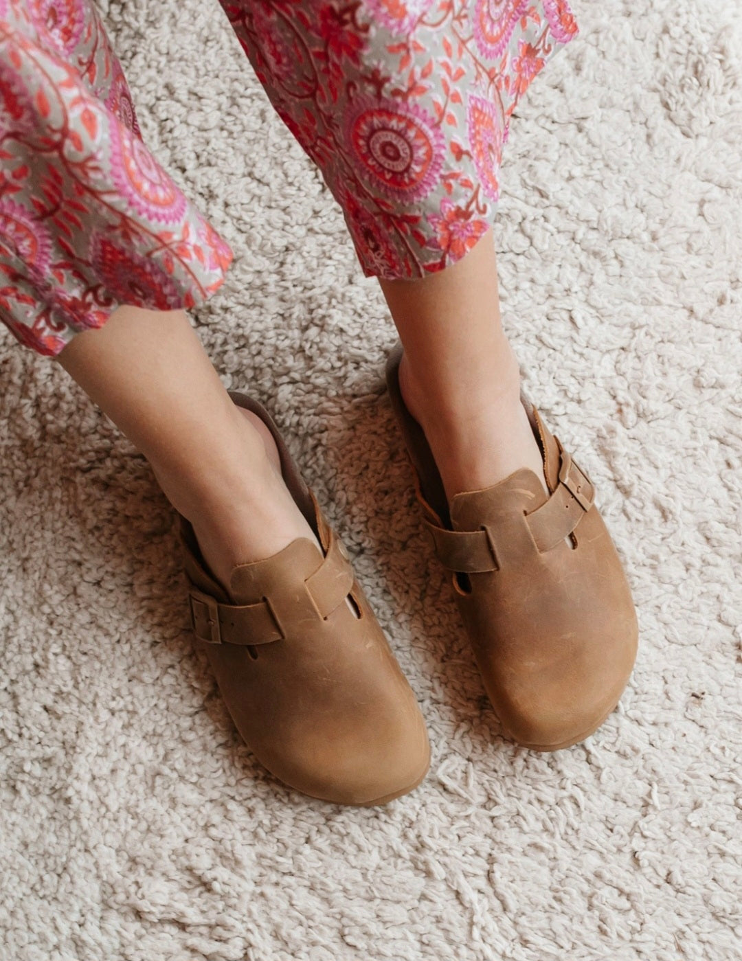 Genuins Riva Aprure Clay Leather Clogs. Made in Spain. Anatomical footbed