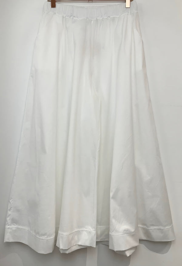 Pure Cotton Wide-Leg Crop Culottes in White: The Essential Summer Palazzo