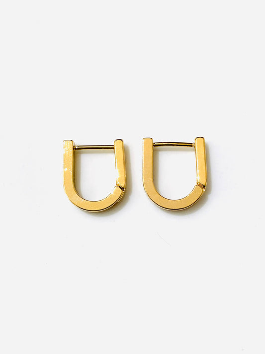 Waterproof U Earrings Gold.