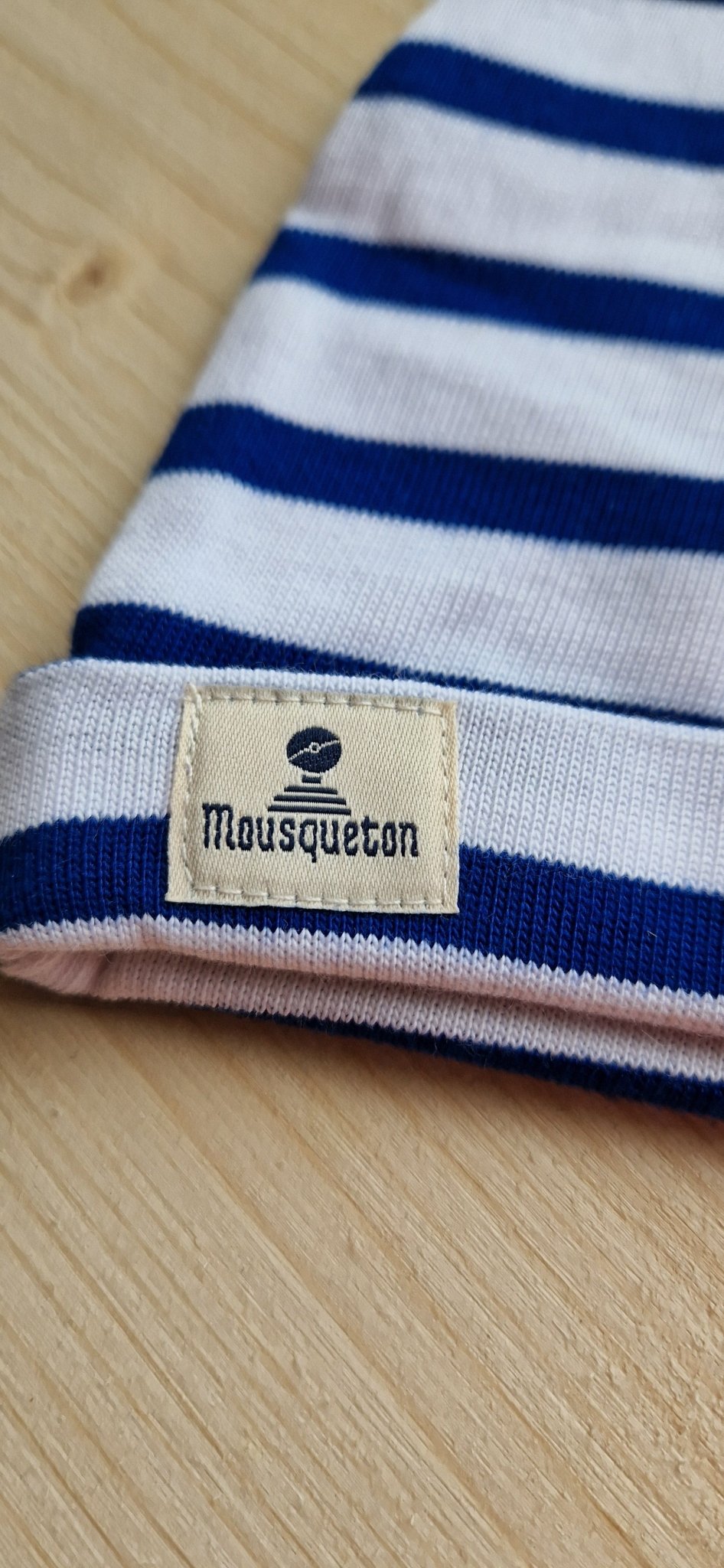 Mousqueton Childs Hat. Blanc Royal - Cockleshell Crosshaven