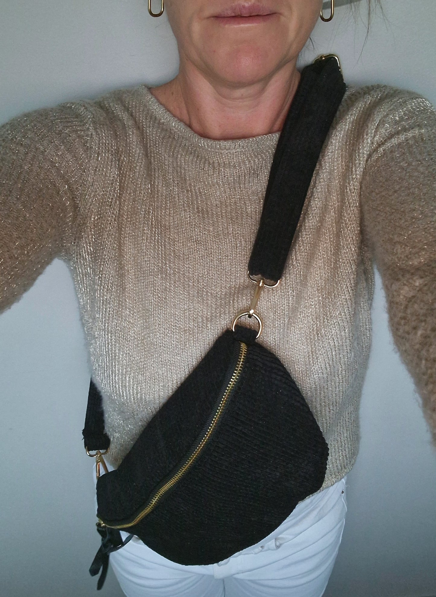 Sling bag.Corduroy Black, Made in Italy